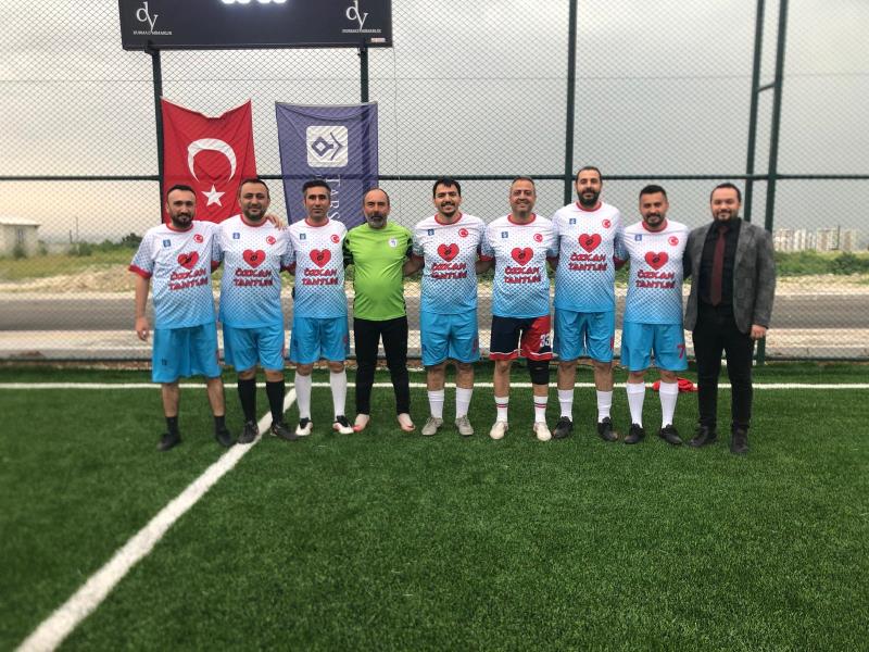 Meslek Yüksekokulumuz Futbol Takımı, 2025 Rektörlük Kupası’nı Üçüncülükle Tamaml...